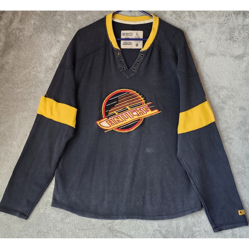 CCM Shirt Mens Large Back Vancouver Canucks Skate Logo V-Neck NHL Thermal Jersey